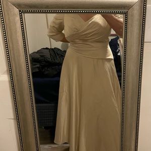 Champagne Satin wedding/party dress Sz 12